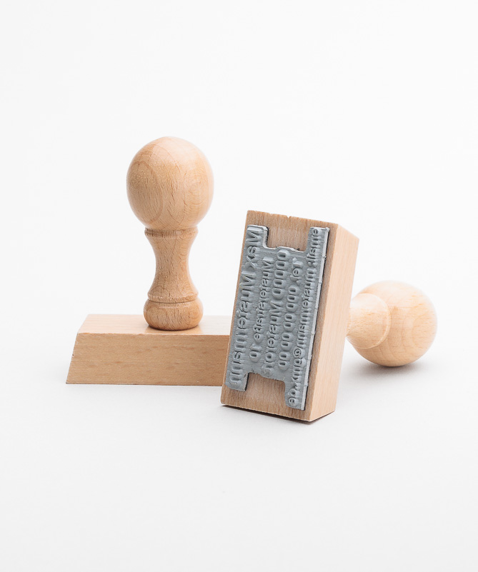 Holzstempel, online gestalten, günstig kaufen und morgen geliefert!